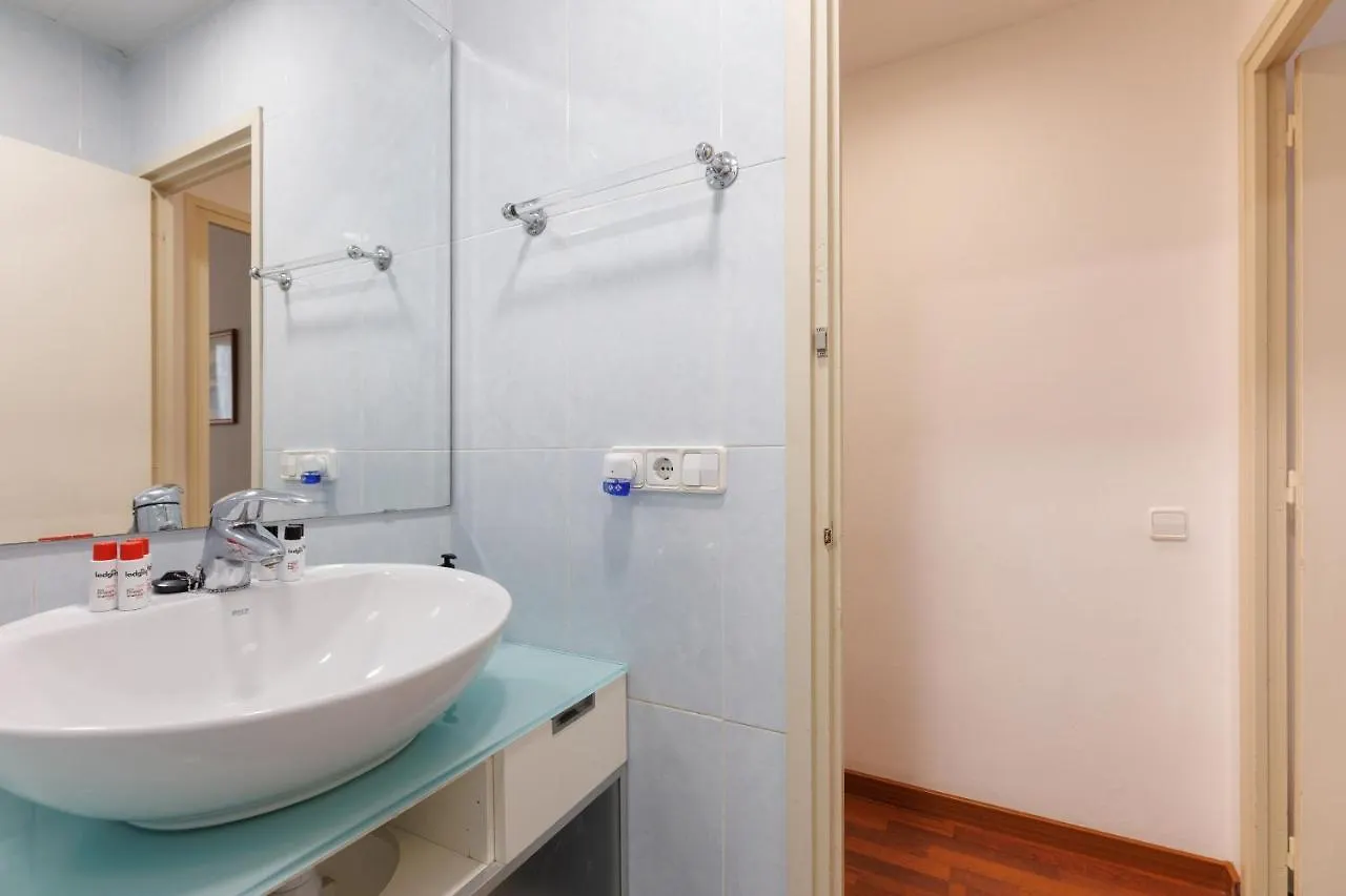 Apartment Housalia Gracia 2 Barcelona Spain
